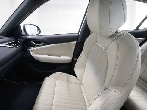 Used 2026 Genesis G70 3.3T Sport Prestige RWD image 13