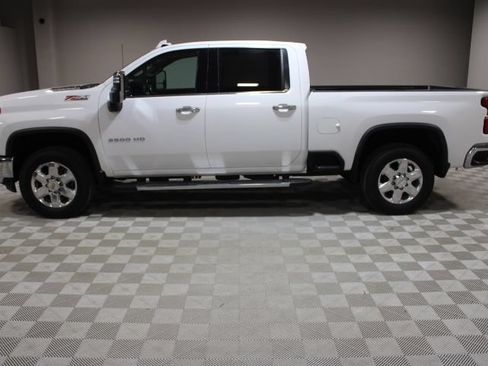 Used 2023 Chevrolet Silverado 2500 LTZ w/ LTZ Plus Package AWD/4WD image 9
