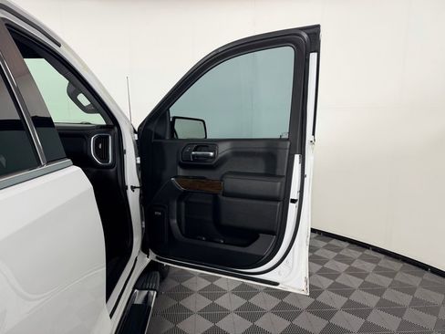 Used 2019 GMC Sierra 1500 SLT w/ SLT Premium Plus Package image 29