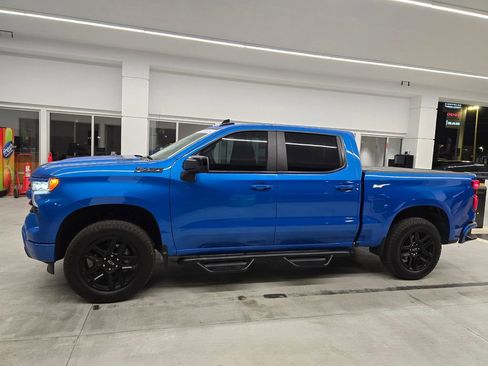 Used 2025 Chevrolet Silverado 1500 RST w/ Z71 Off-Road Package image 3