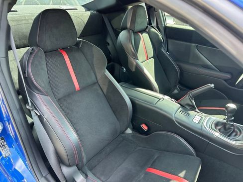 Used 2023 Subaru BRZ Limited RWD image 32
