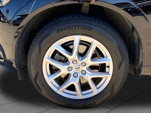 Used 2020 Volvo XC60 T5 Momentum AWD/4WD image 11