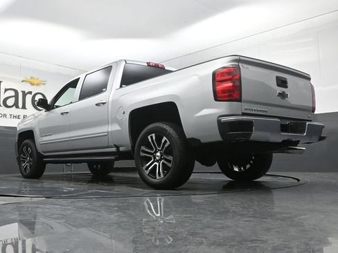 Used 2017 Chevrolet Silverado 1500 LT w/ All Star Edition AWD/4WD image 5