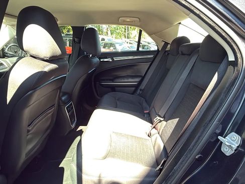 Used 2019 Chrysler 300 Touring w/ Sport Appearance Package image 16