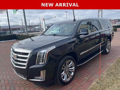 Used 2019 Cadillac Escalade ESV Luxury w/ LPO, Escalade Noir Package