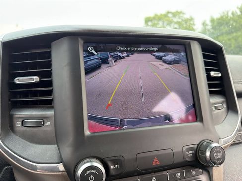 Used 2021 RAM 1500 Laramie AWD/4WD image 29