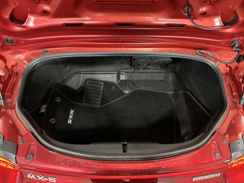 Certified 2025 MAZDA MX-5 Miata Club w/ Weather Package RWD image 23