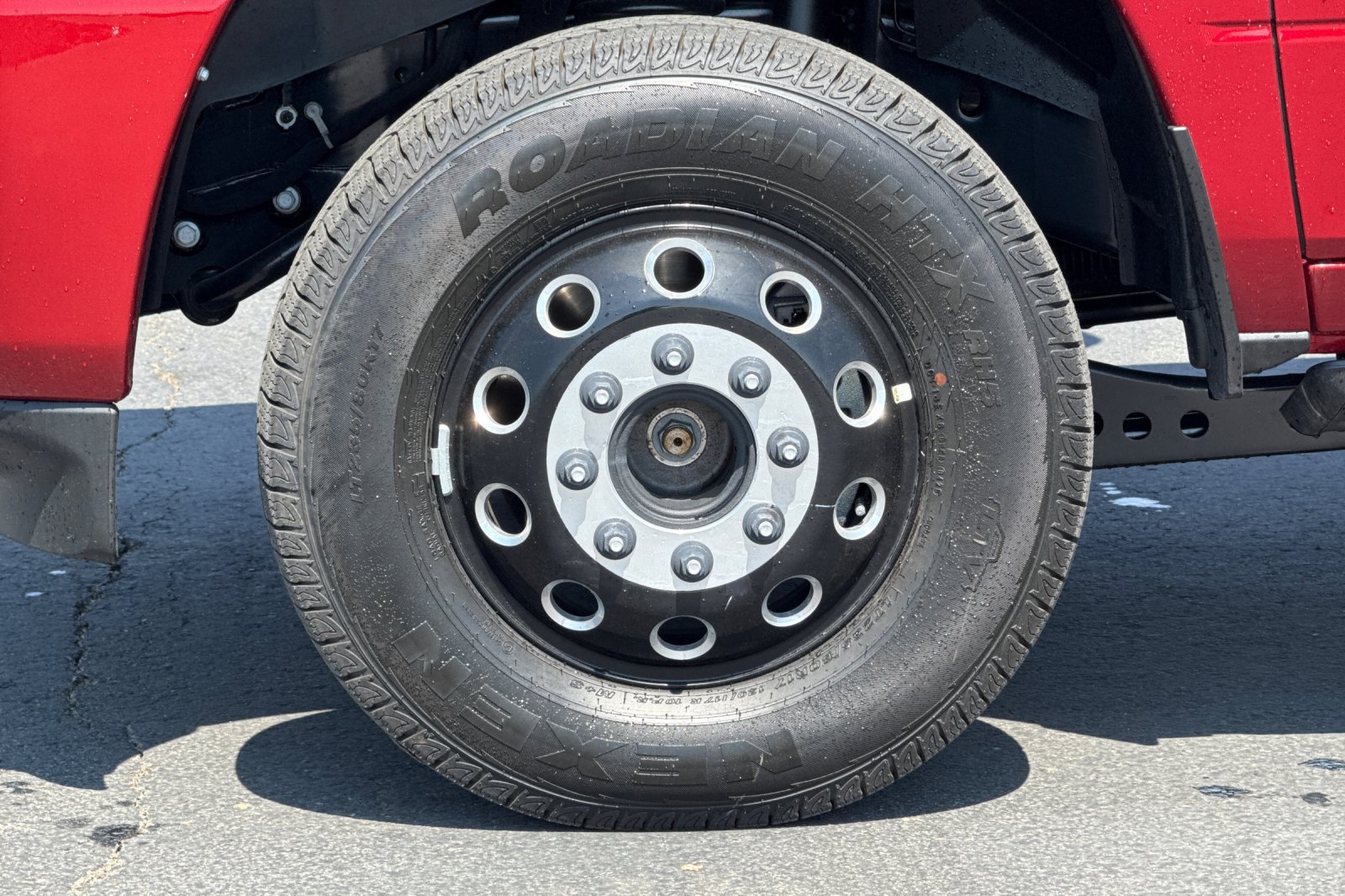 New 2026 RAM 3500 Laramie AWD/4WD image 9