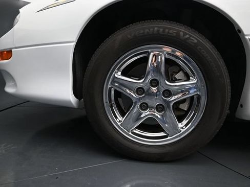 Used 1999 Chevrolet Camaro Z28 RWD image 13