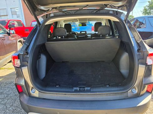 Used 2021 Ford Escape Titanium AWD/4WD image 8