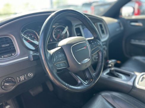 Used 2022 Dodge Charger SXT w/ Leather Interior Group image 2
