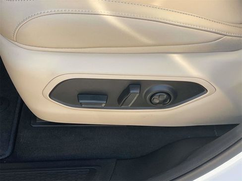 New 2025 Jeep Grand Cherokee Limited image 30