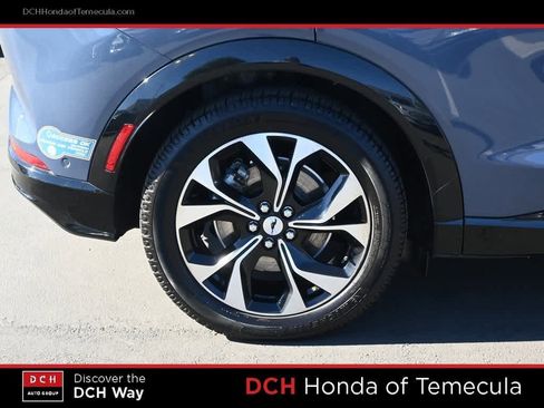 Used 2021 Ford Mustang Mach-E Premium image 23