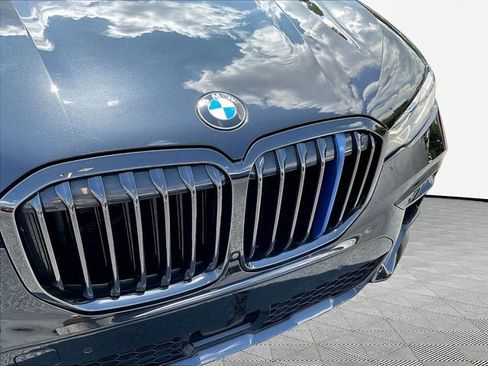 Used 2022 BMW X7 M50i AWD/4WD image 36