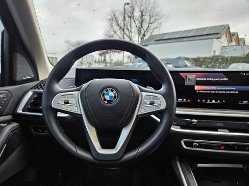 Used 2024 BMW X7 xDrive40i w/ Executive Package image 22