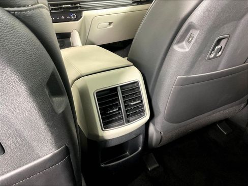 Used 2026 Kia Sportage EX FWD image 10