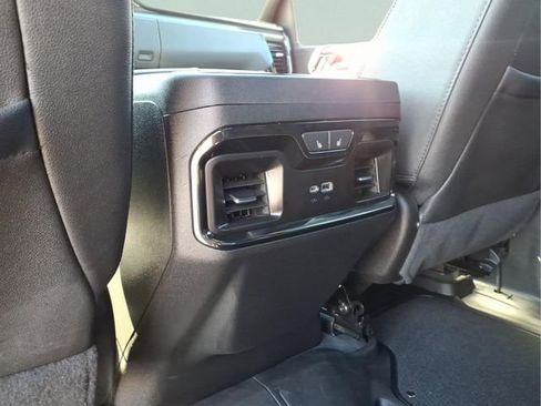 Used 2023 GMC Sierra 1500 AT4 w/ AT4 Premium Package AWD/4WD image 15