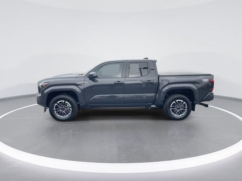 Used 2024 Toyota Tacoma TRD Sport image 5