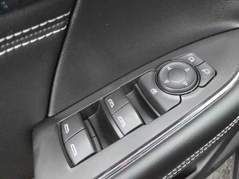 Used 2022 Buick Envision Preferred image 9