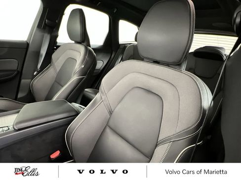 Used 2021 Volvo XC60 T8 R-Design w/ Protection Package Premier image 14