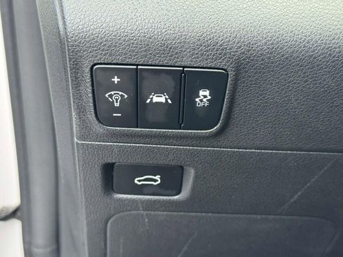 Used 2023 Kia K5 GT-Line image 18