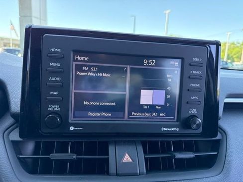 Used 2022 Toyota RAV4 LE AWD/4WD image 15