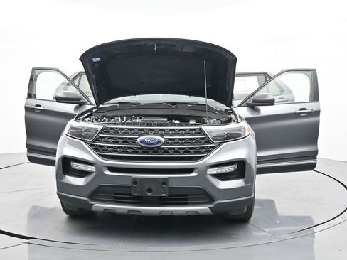 Used 2023 Ford Explorer XLT w/ Equipment Group 202A image 43