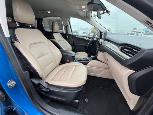 Used 2021 Ford Escape SEL image 9