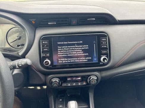 Used 2024 Nissan Kicks SR image 19