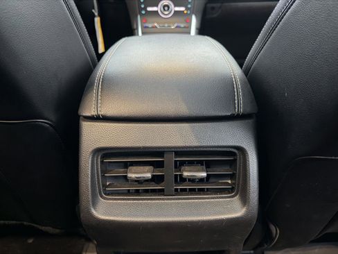 Used 2019 Ford Edge ST w/ Convenience Package image 36