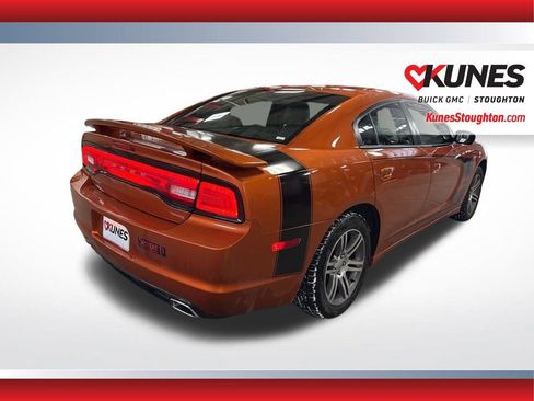Used 2011 Dodge Charger SE image 10