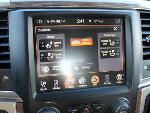 Used 2014 RAM 1500 Laramie w/ Convenience Group image 28