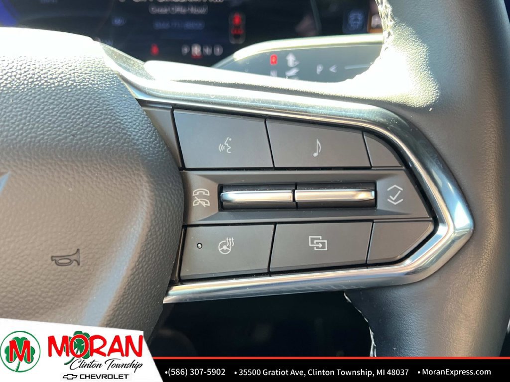 Used 2024 Chevrolet Blazer EV LT AWD/4WD image 25
