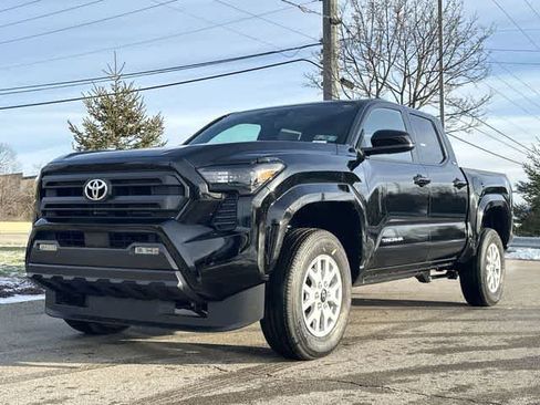 Used 2026 Toyota Tacoma SR5 RWD image 24