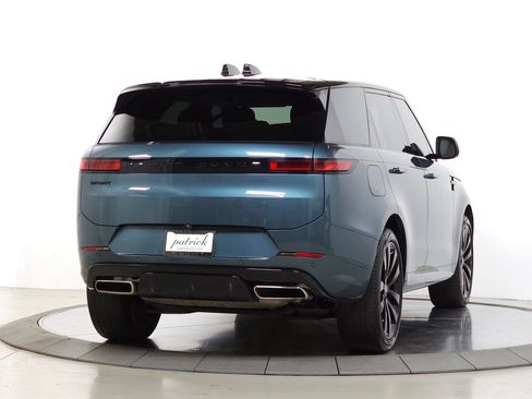 Used 2024 Land Rover Range Rover Sport Dynamic SE AWD/4WD image 11