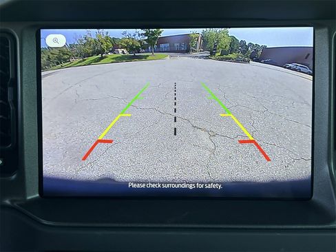 New 2025 Ford Bronco Base image 3