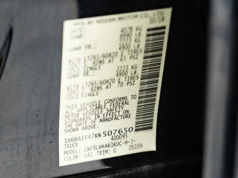 Used 2019 Nissan Titan SL w/ Midnight Edition image 53