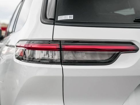 New 2025 Jeep Grand Cherokee L Limited image 7