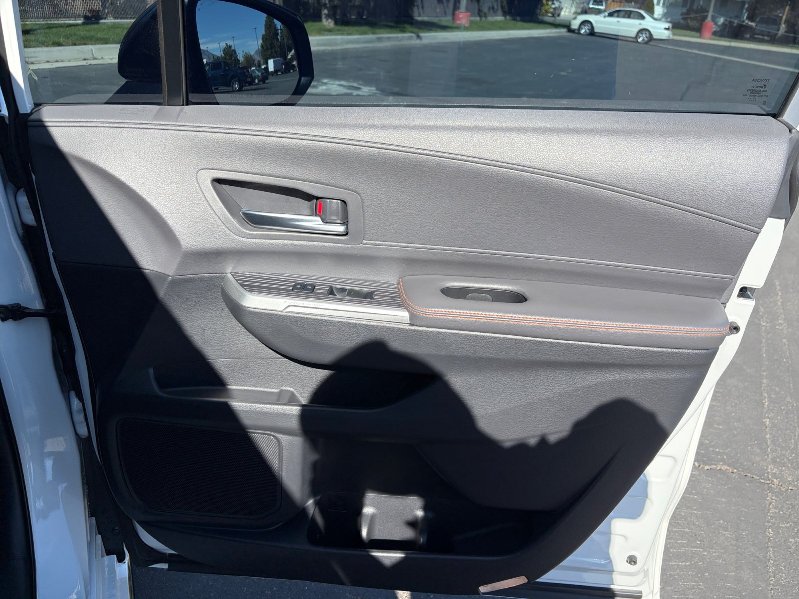 Certified 2022 Toyota Sienna XSE w/ XSE Plus Package AWD/4WD image 27