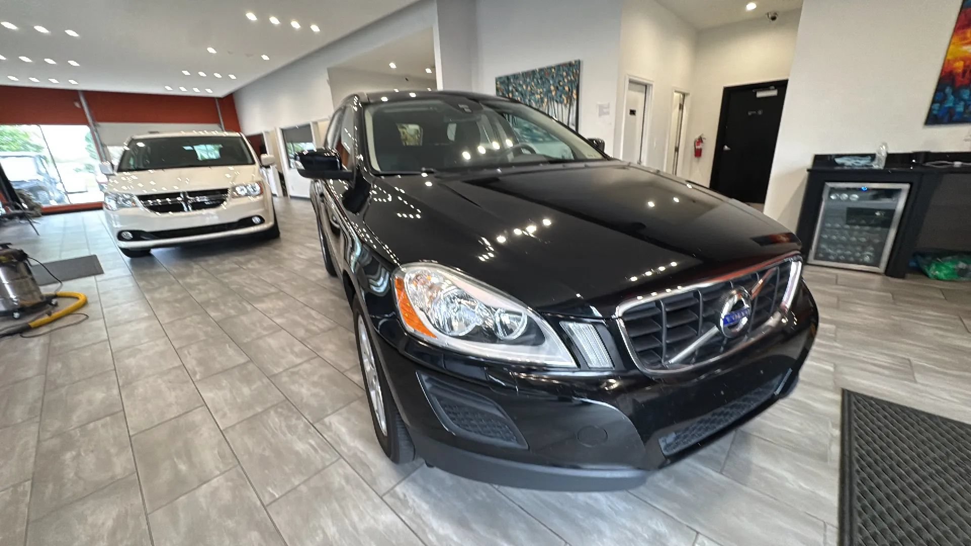 Used 2013 Volvo XC60 3.2 FWD image 2