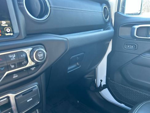 Used 2023 Jeep Wrangler Sahara w/ Cold Weather Group image 25