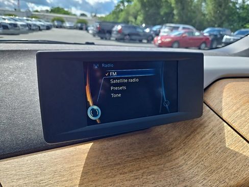 Used 2014 BMW i3 w/ Range Extender RWD image 39