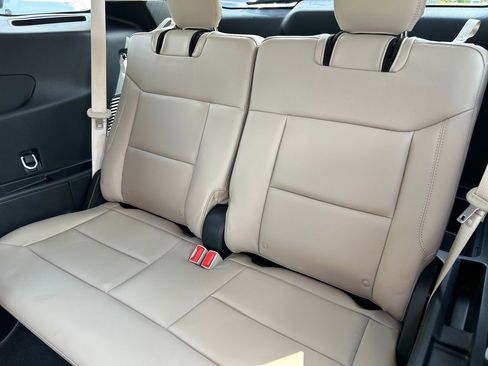 Used 2023 Ford Explorer XLT w/ Equipment Group 202A image 12