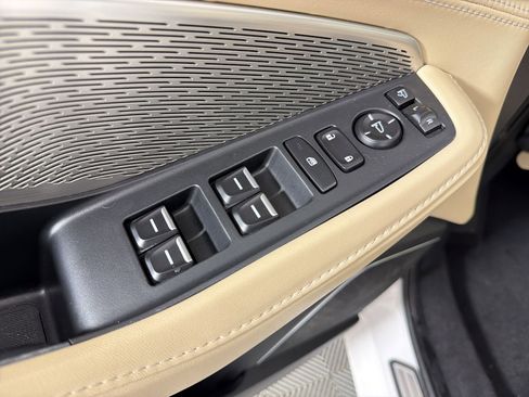 Used 2023 Acura MDX SH-AWD w/ Advance Package image 21