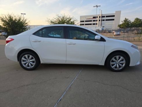 Used 2016 Toyota Corolla LE image 19