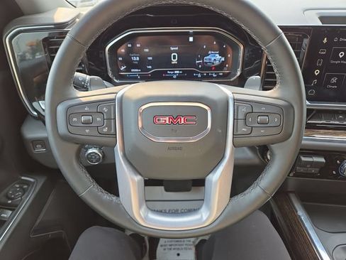 Used 2023 GMC Sierra 1500 Elevation w/ X31 Off-Road Package AWD/4WD image 17