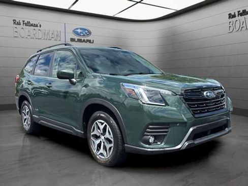 Used 2024 Subaru Forester Premium AWD/4WD image 2