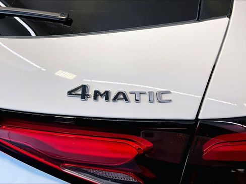Used 2026 Mercedes-Benz GLC 300 4MATIC image 10