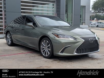 Used 2019 Lexus ES 350 w/ Luxury Package