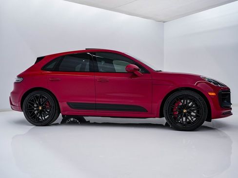Certified 2022 Porsche Macan GTS image 9